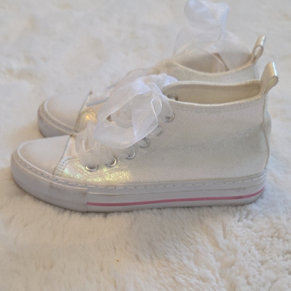 Girls White Iridescent High-Top Sneakers with Sheer Ribbon Laces - Picture 5 of 7